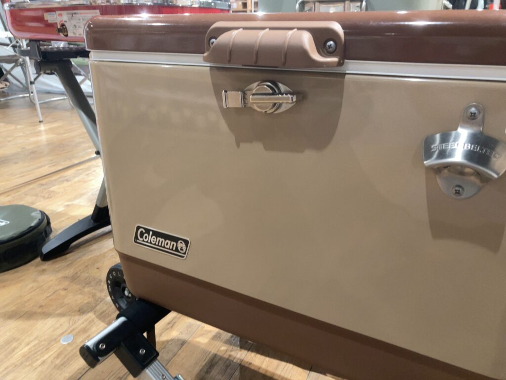クーラーボックス